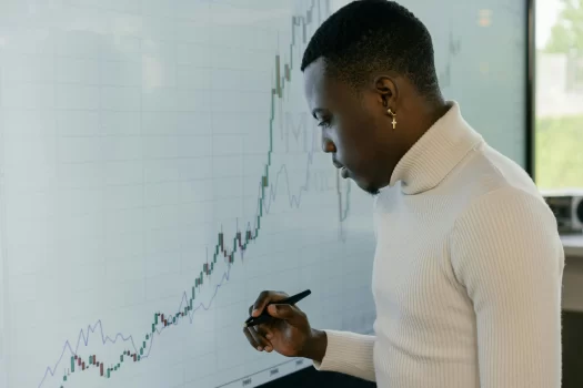 A inteligência de negócios como diferencial competitivo para os shopping centers