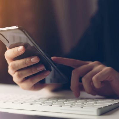 reduzir-atendimentos-presenciais-e-por-telefone-administradora