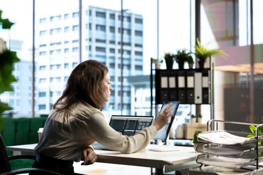 Sistema para administração de condomínios em uso no escritório