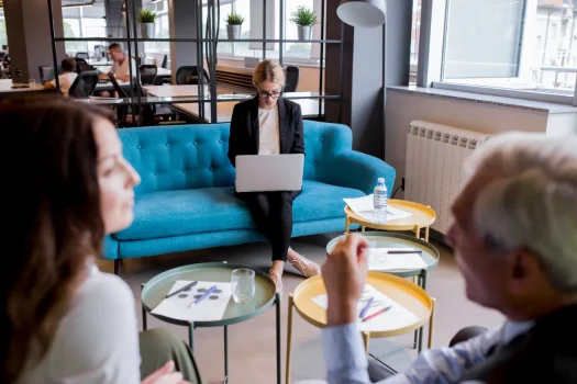 Atualização na convenção de condomínio em reunião