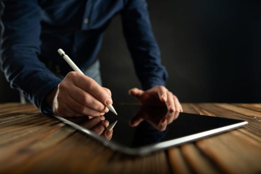 Como fazer um contrato de locação comercial?