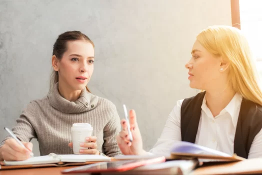 Comunicação interna em shopping: desafios e estratégias